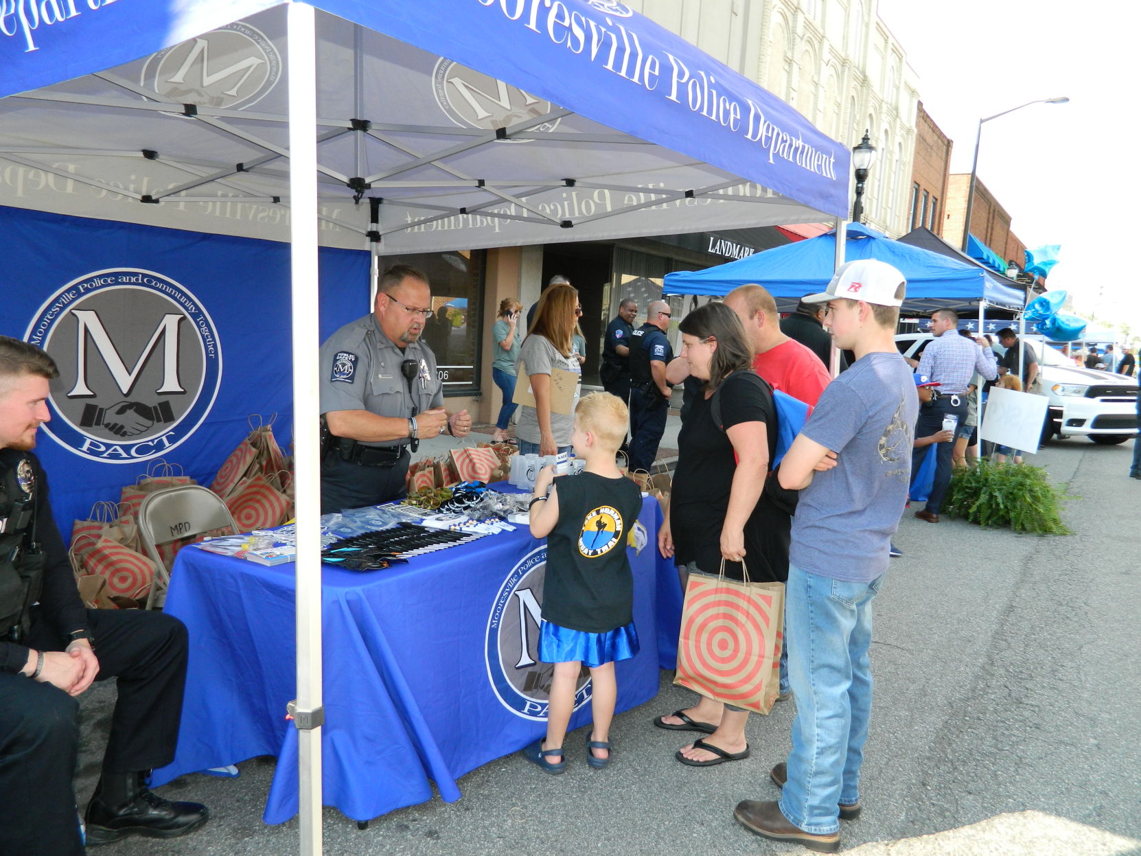 National Night Out Mooresville (18).JPG